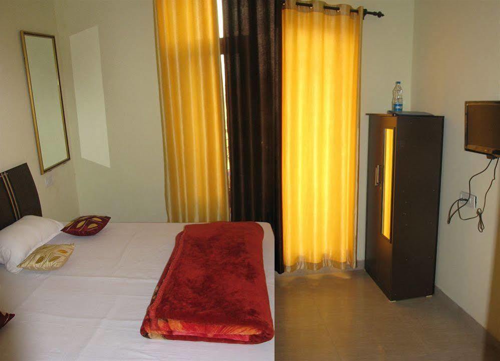 Hotel Sham Villa أمريتسار المظهر الخارجي الصورة